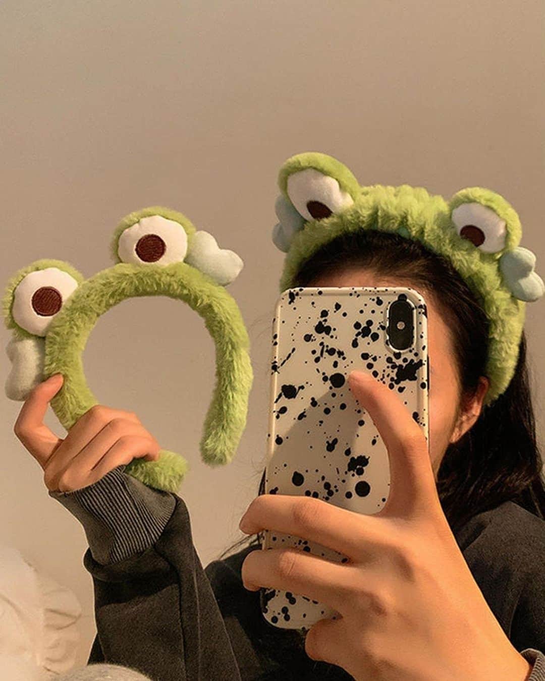 SHEINのインスタグラム：「Our skincare routine 👉 Step One: look adorable as heck 🥰🥰🥰 Which spa headband is your clean cutie vibe? 👇  🔎14432532 15361731 13303222  #SHEIN #SHEINforAll #SHEINstyle #fashion #chic #saveinstyle」