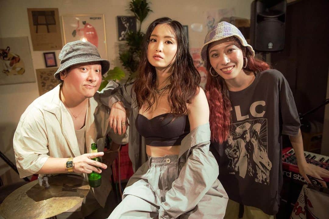 JYONGRIのインスタグラム：「UNSCHEDULED vol 1.  ライブにお越しいただきありがとうございました❤︎ ⁡ 次も、今後も、乞うご期待✌️ ⁡ Huge thanks to… @southswellcafe  @rab_from_soulflex  @chanoki_the_1st   Photo by @hanako_kimura」