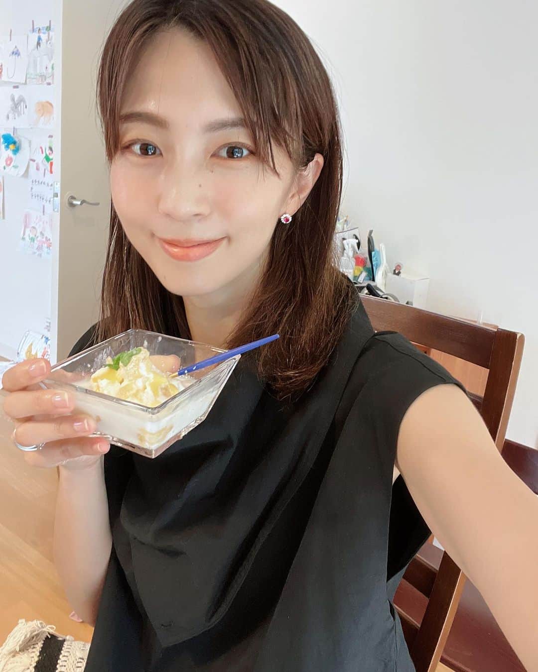 安田美沙子さんのインスタグラム写真 - (安田美沙子Instagram)「"夏に食べたい！アクエリアス＆ミルクで作る桃のシャーベット”を作ってみました🍑  さっぱり美味しくて、暑くて湿気の多い日のおやつに最高でした！  作り方と材料はアクエリアス公式アカウントに載ってるから是非チェックしてみてね✨  アクエリアスでの水分補給は、勉強やカラダを動かす時のお供にもぴったり！  #PR  #進む人サポーターズ #アクエリアス #アクエリアスは進む人のそばに #桃のシャーベット #夏レシピ @aquarius_jp」7月20日 14時52分 - yasuda_misako