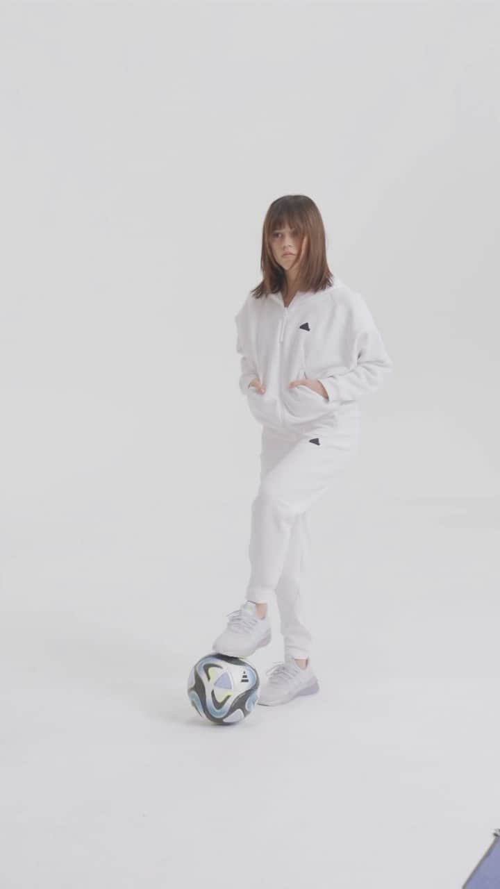 adidas Womenのインスタグラム：「kicking @fifawomensworldcup off right ⚽️🫡    P.S. Rumour has it the next one made it all the way to oz 👀   #FIFAWWC #adidassportswear」