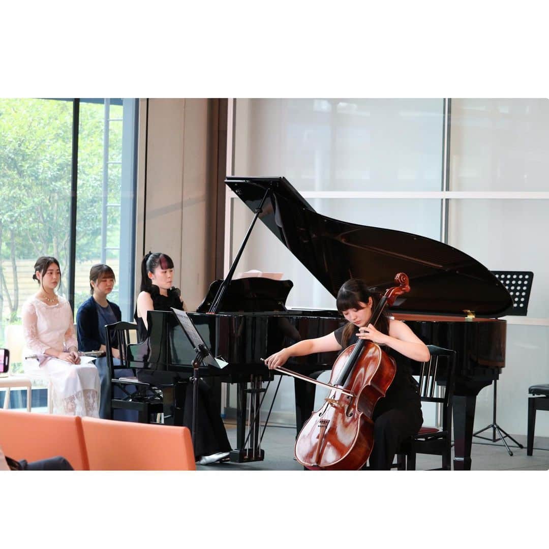 福岡女子短期大学さんのインスタグラム写真 - (福岡女子短期大学Instagram)「先日、九州国立博物館にて音楽科　 「きゅーはくカフェコンサート」を 1年ぶりに開催しました🎼✨  今回は ピアノ、チェロ、フルート二重奏を披露しました。　 練習の甲斐あって素晴らしい演奏でした🫧  ご来場いただいた皆様 ありがとうございました🙇‍♀️  #福岡女子短期大学 #音楽科 #きゅーはくカフェコンサート #九州国立博物館 #dazaifu #太宰府  #短大 #女子大   #音楽好き #ピアノ好きと繋がりたい」7月20日 16時04分 - fukuoka_wjc