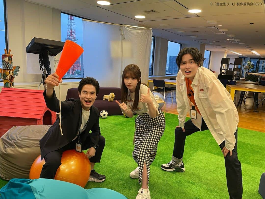 量産型リコ-プラモ女子の人生組み立て記-のインスタグラム：「. 今日もあと少し！！  #ドリクレメンバー のみなさん、 がんばりましょう💪✨  #量産型リコ 🤖 #与田祐希 #望月歩 #前田旺志郎  #今夜24時30分放送」