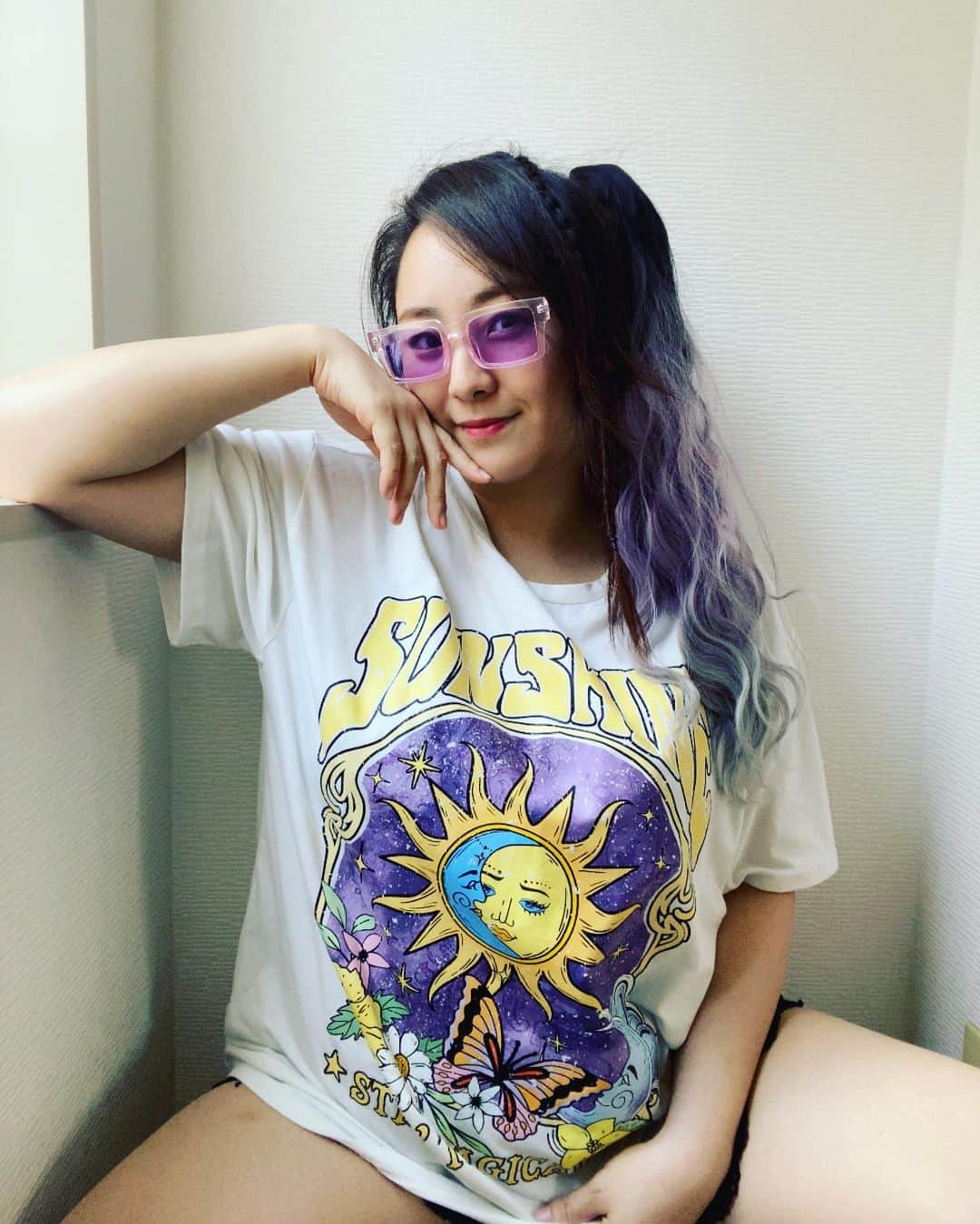 のインスタグラム：「Sunshine🦋🌜🌞💜💕✨  #まなせゆうな #プロレス #ぽちゃじょ #ぽわじょ #グラマープリンセス #yunamanase #prowrestler  #prowrestling #realsize #plussize #midsize #wellness  #chubby #mybodymyrules #bopo #BodyNeutrality #ガンプロ #ガンジョ #GanPro #GanJo」