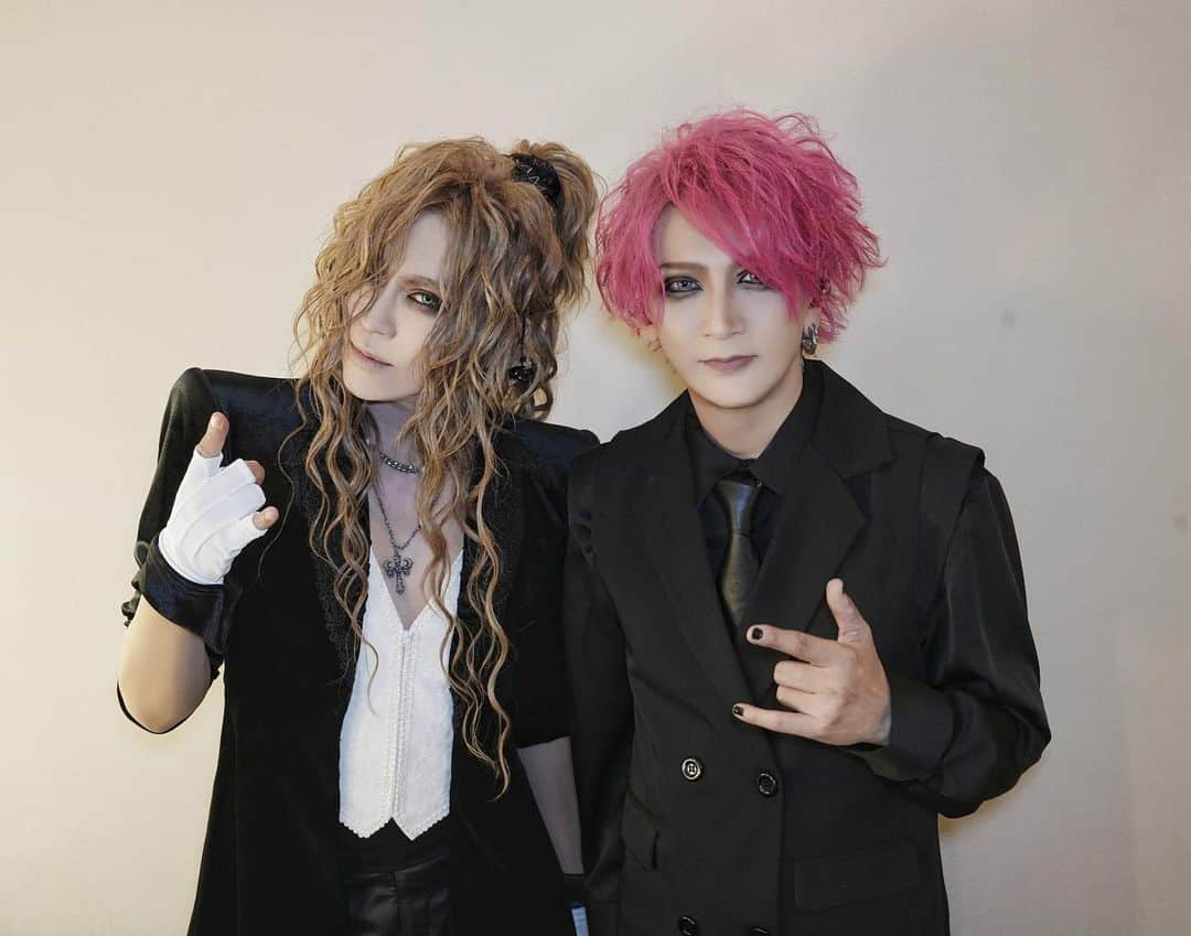 Ikuoさんのインスタグラム写真 - (IkuoInstagram)「Versailles × KAMIJO 「BLOOD OF VAMPIRE」  渋谷Spotify O-EAST  #kamijo  #kamijoversailles  #masashiversailles  #ikuo  #hiro #yuki #shuji」7月20日 16時26分 - ikuobass