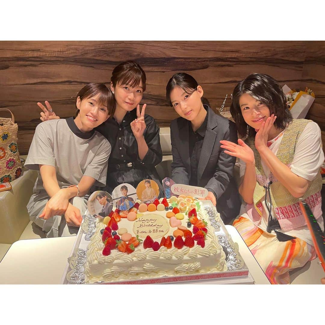 石井杏奈さんのインスタグラム写真 - (石井杏奈Instagram)「本日23:59〜‼︎ ドラマ「彼女たちの犯罪」始まります。  暑い中、スタッフキャストの皆様と 大切な作品を作っています☺︎  真実と嘘が混じり合う凄く難しい役です。四六時中、彼女の事を考えています。 スリリングサスペンス是非楽しんでください！  いつも優しくて気さくなお姉さん達と☺︎」7月20日 17時00分 - anna_ishii_official