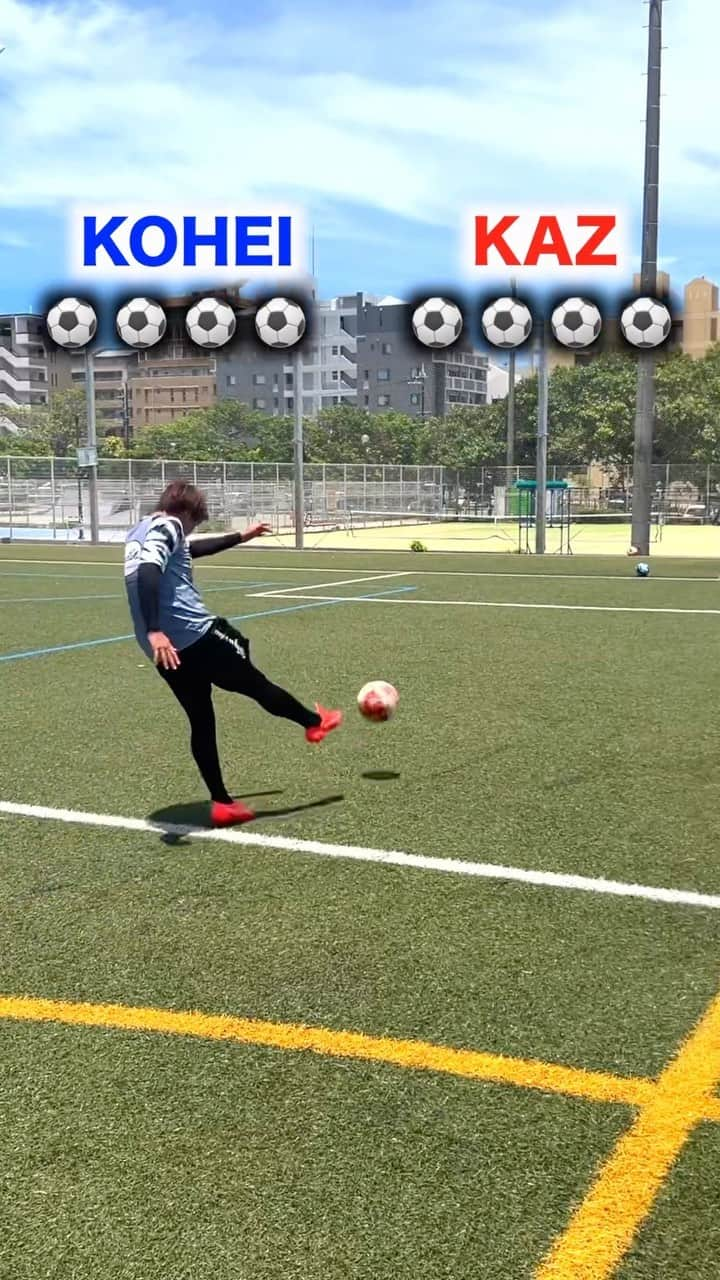 上里一将のインスタグラム：「激ムズイングランド式シュート対決⚽️🔥 カズちゃん上手すぎ‼︎😂 Challenge your friends😆‼️  @regate_kohei  @kazumasa_uesato20   #soccer #football #skills #サッカー #ドリブル #サッカーキッズ #シュート」