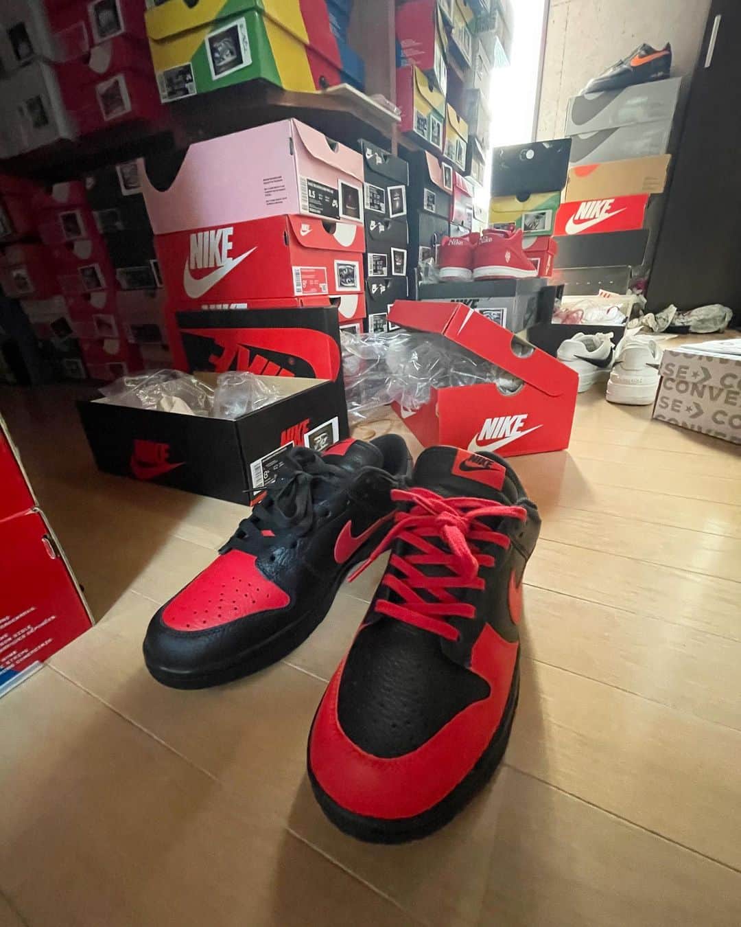 Juniorのインスタグラム：「届いてた🎉Red spider dunk👌  #redspiderkicks」