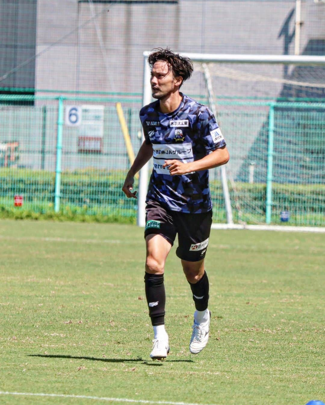 ＦＣ岐阜さんのインスタグラム写真 - (ＦＣ岐阜Instagram)「. 【長野戦まであと❷日🍀】 7.20(Thu)  TRAINING PHOTO📸  #fcgifu #FC岐阜 #MOVEYOURHEART #生地慶充 #藤岡浩介 #田口裕也 #久保田和音 #川上竜 #田中順也 #大野哲煥 #山内寛史 #藤谷匠 #柏木陽介」7月20日 17時21分 - fcgifu