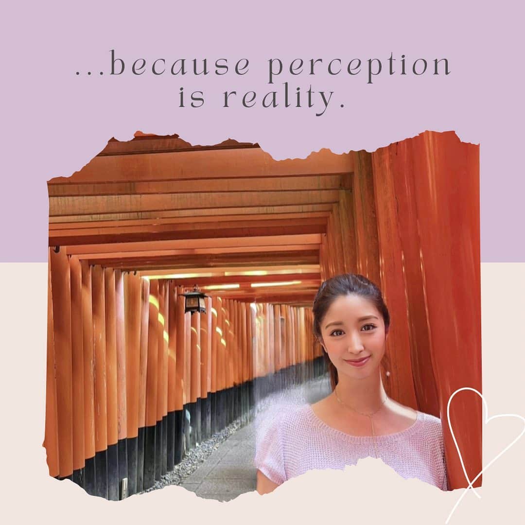 宇佐美佑果のインスタグラム：「✨📝🕊️⛩️🙏  【How confidence can change your life】 “Confidence truly is the key to getting ahead in life.  If you believe in yourself, the world will believe in you,  because perception is reality.”  - Priyanka Chopra Jonas  【自信があなたの人生を変える理由】 “自信は、成功し、幸せな人生を送るための鍵です。 自分を信じることで、世界もあなたを信じてくれます。 なぜなら、「認識」こそが「現実を作る」からです。” -プリヤンカ・チョプラ・ジョナス  -------------------------------------------------- 「自分を信じる」と書いて「自信」ですが、 自分を信じることって一番勇気がいることだと思う。  自分の場合、なかなか自信が持てないことが 諦めない原動力の一つになっています。  このプリヤンカさんという女優さんの インタビューでの言葉に久々に胸を打たれました。  この方はインド人の大女優さんで、 わずか18歳の時に普通の大学生から 世界三大ミスコン大会の一つ、Miss Worldで優勝し、 一気にスターダムを駆け上がった女性です。  彼女いわく、その時のMiss Worid大会運営者によると、 彼女が優勝した理由が「佇まいや言葉の発し方、 全てに【自信】があったから」だったそうなんです。  え！？それだけ！？👀 と彼女は拍子抜けだったようですが、 ビジュアル的に世界一の美しい女性たちが集まる大会で 抜きん出た理由が  「自信があるように見えたから」  “I faked it (being confident) till I made it” →私は自分に自信があるとひたすら自分に言い聞かせ、 成功するまで、嘘でもとにかく自信のあるフリをし続けた  と彼女は言います。  「自分のあり方や見え方を決めているのは全て自分。 だからこそ自分のマインドセット次第で全てが変わる」 とも言っていて、  だよね！！！メモメモ😎と、 とにかく最初から最後まで ポジティブワードのみ飛び交うインタビュー（笑）  こういう脳への栄養補給もたまには大切。。ですね🧠  「自分なんかが頑張っても・・・」 と思ってしまったり、目の前のことに追われて 大きな目標が一瞬見えなくなっちゃったり、 進む方向がわからず道に迷ってしまったり。 生きていると色々ありますよね。  そんな時、輝き続ける人の言葉に 触れることの大切さを改めて感じます。  #自信 #自分を好きになる #マインドセット #believeinyourself」