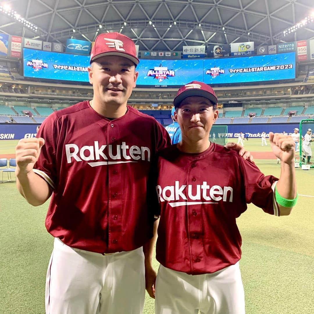 東北楽天ゴールデンイーグルスさんのインスタグラム写真 - (東北楽天ゴールデンイーグルスInstagram)「⚾️  バンテリンドーム ナゴヤでの第1戦の思い出📸✌🏼 ファンのみなさん、今日の第2戦もお楽しみください‼️😆  #rakuteneagles #マイナビオールスターゲーム2023  #柳田悠岐 #秋山翔吾  #宮﨑敏郎 #佐藤輝明 #平良海馬  #東克樹  #田中将大 #小深田大翔」7月20日 17時44分 - rakuten_eagles