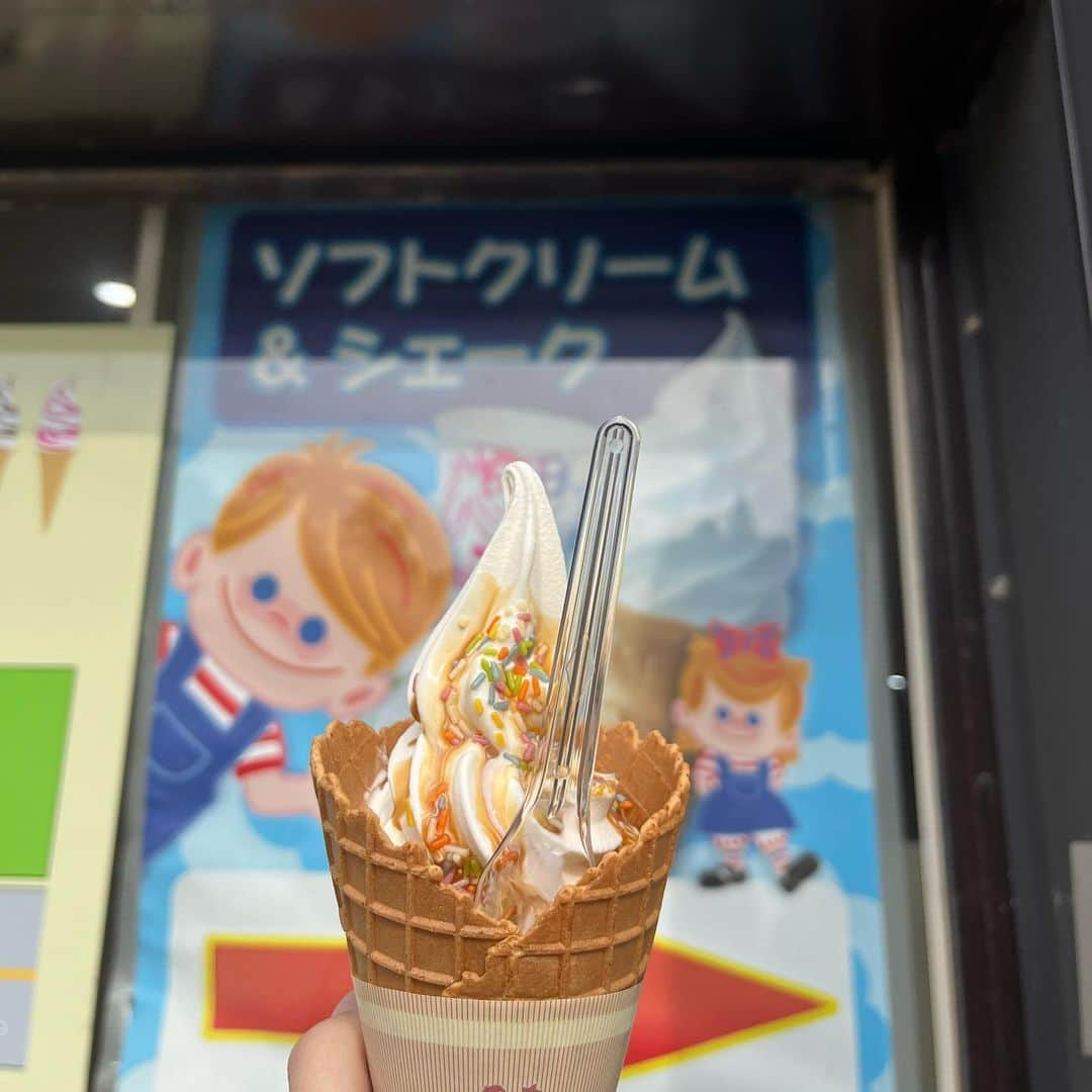 横山結衣のインスタグラム：「🍦」