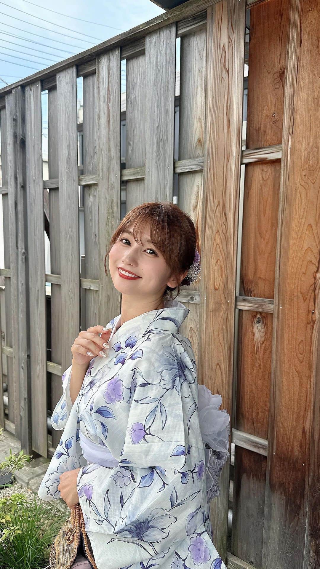 細沼紗花のインスタグラム：「.  夏はやっぱり浴衣だね〜👘♡  . #梨花和服#川越 #川越着物#川越着物レンタル #浴衣#浴衣ヘアアレンジ#yukata#yukatagirl」