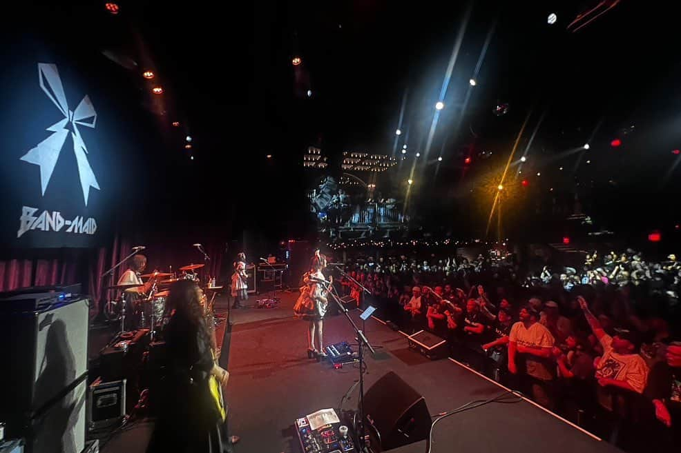 小鳩ミクさんのインスタグラム写真 - (小鳩ミクInstagram)「🕊🇺🇸🌏 振り返り投稿っぽ  2023.5.21 Brooklyn Bowl Nashville in Nashville, TN  It was a peculiar venue  with a bowling alley right next to the stage po.  During the OMAJINAI TIME,  members were playing bowling  and having fun po. It was a bit sad,  but it was still a precious night po!!  #思い出 #memories #usa #tour #anniversary #bandmaid」7月20日 18時54分 - kobatomiku