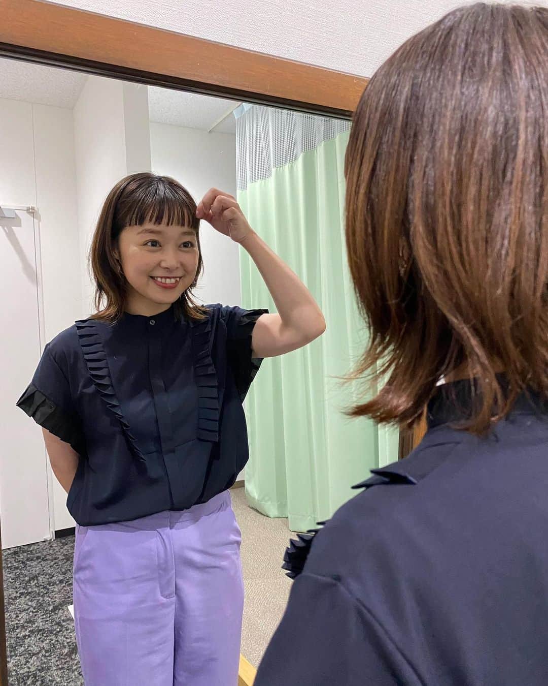 テレビ新広島さんのインスタグラム写真 - (テレビ新広島Instagram)「前髪✂️  すこし早めの夏休みを もらっていた河野行恵アナ🌻  きょうは休み明けの 出社だったのですが…  髪が夏っぽくなっていました☀️！！！  短め前髪で涼しげな雰囲気🎐🤍  あすから夏休みの学校も 多いのでしょうか✨  みなさんの夏のご予定は…？🍉  #河野行恵 #こうのいくえ #河野行恵アナ #河野アナ #テレビ新広島 #tss #アナウンサー#女子アナ  #ひろしま満点ママ #満点ママ #tssライク #ライク #髪型 #前髪 #前髪カット #おんまゆ #オン眉」7月20日 19時16分 - tss_tv_official