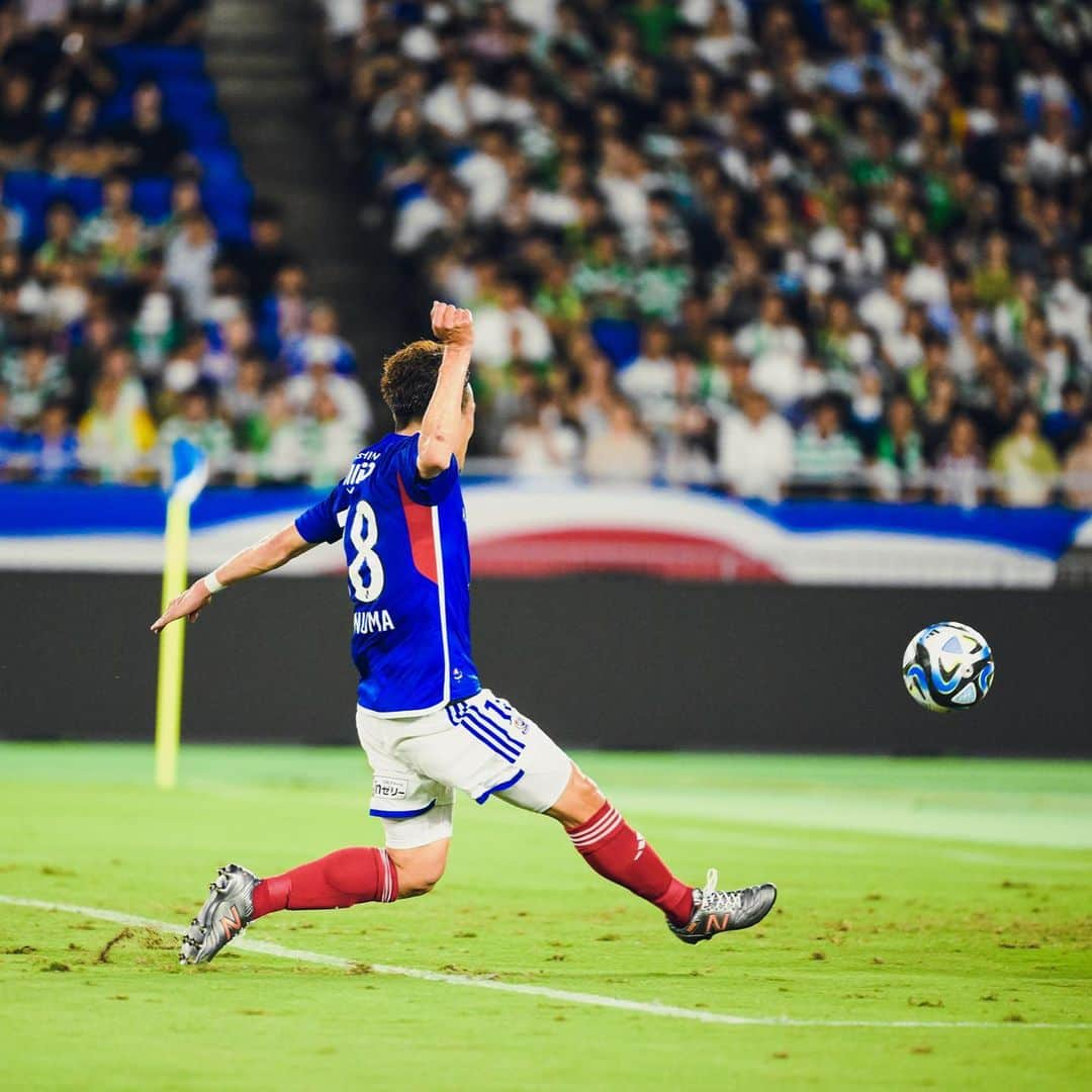 横浜F・マリノスさんのインスタグラム写真 - (横浜F・マリノスInstagram)「Outstanding movement and great touch 🎯👏#fmarinos #水沼宏太」7月20日 19時10分 - yokohamaf.marinos