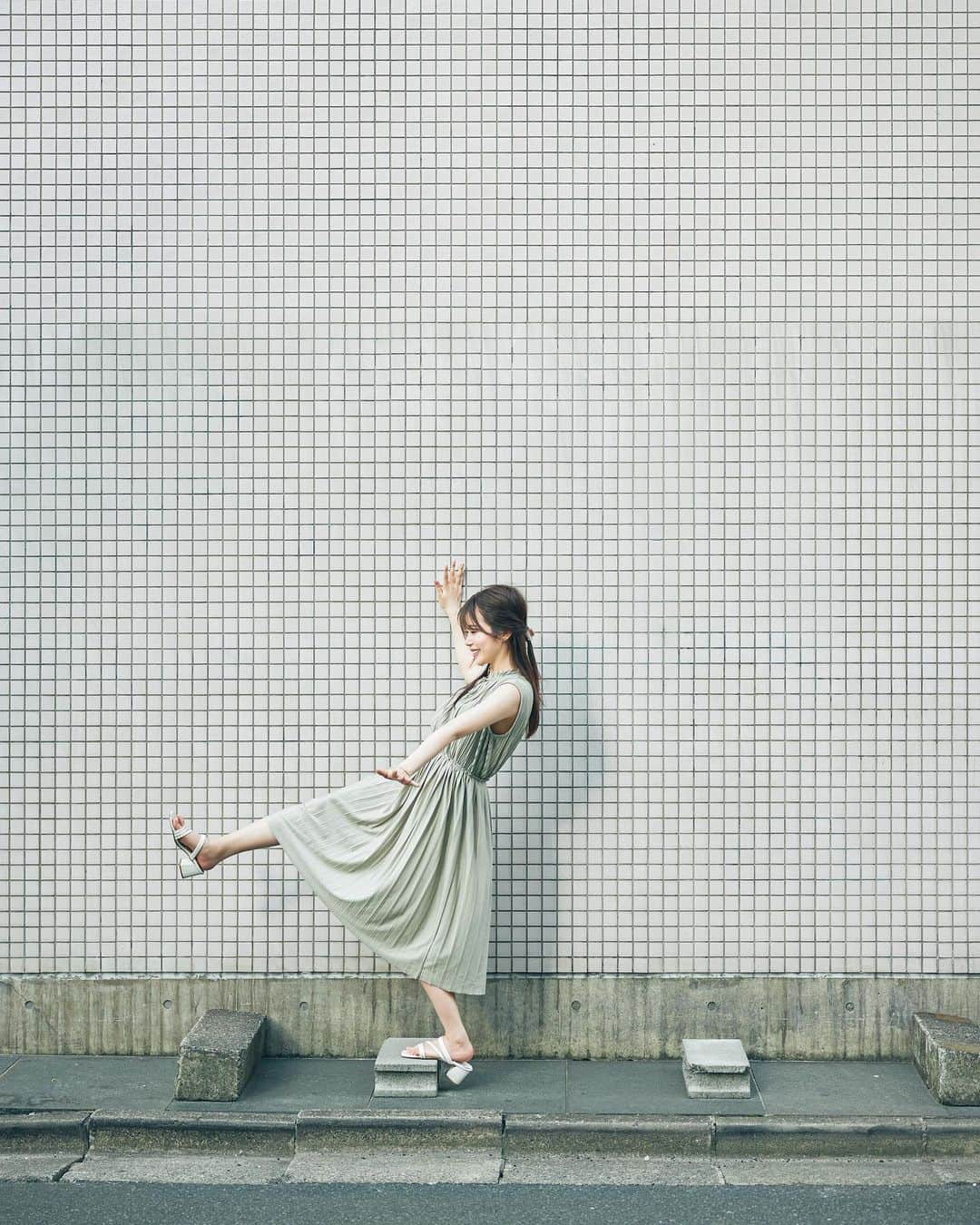 黒川さくらさんのインスタグラム写真 - (黒川さくらInstagram)「動きがある写真🐣🐣 . . . . . . . . #被写体 #被写体モデル #ポートレート #ポートレート撮影 #ポートレートモデル #カメラ #ファインダー越しのわたしの世界 #girl #instagirl #lovers_nippon_portrait #fff  #team_jp_東 #portraitmodel #portrait #portraitphotography #model #lfl #diary_photo_jpn  #japanesegirl #worldofportraits #instagood #街ポトレ #街ポートレート」7月20日 19時22分 - amei_oooka.sakura