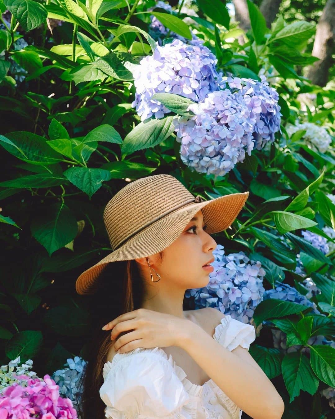 Juli＠さんのインスタグラム写真 - (Juli＠Instagram)「ジサ・アジサイ  ..  #6月  #紫陽花ポートレート  #紫陽花  #flowerportrait  #hydrangeas  #夏のはじまり」7月20日 19時43分 - julie_dubadi