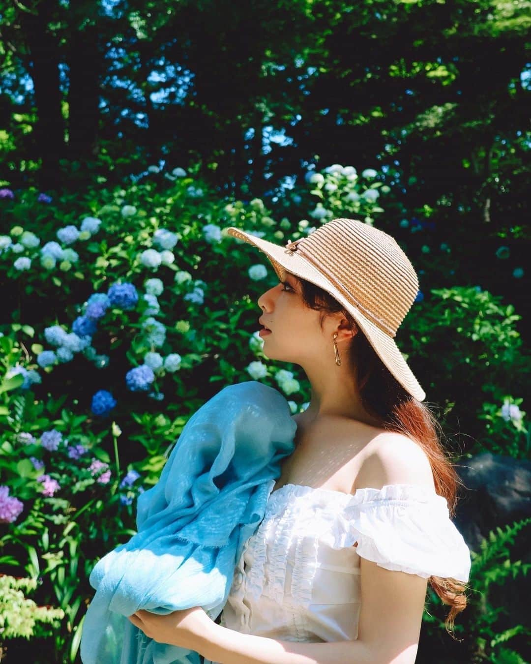 Juli＠さんのインスタグラム写真 - (Juli＠Instagram)「ジサ・アジサイ  ..  #6月  #紫陽花ポートレート  #紫陽花  #flowerportrait  #hydrangeas  #夏のはじまり」7月20日 19時43分 - julie_dubadi