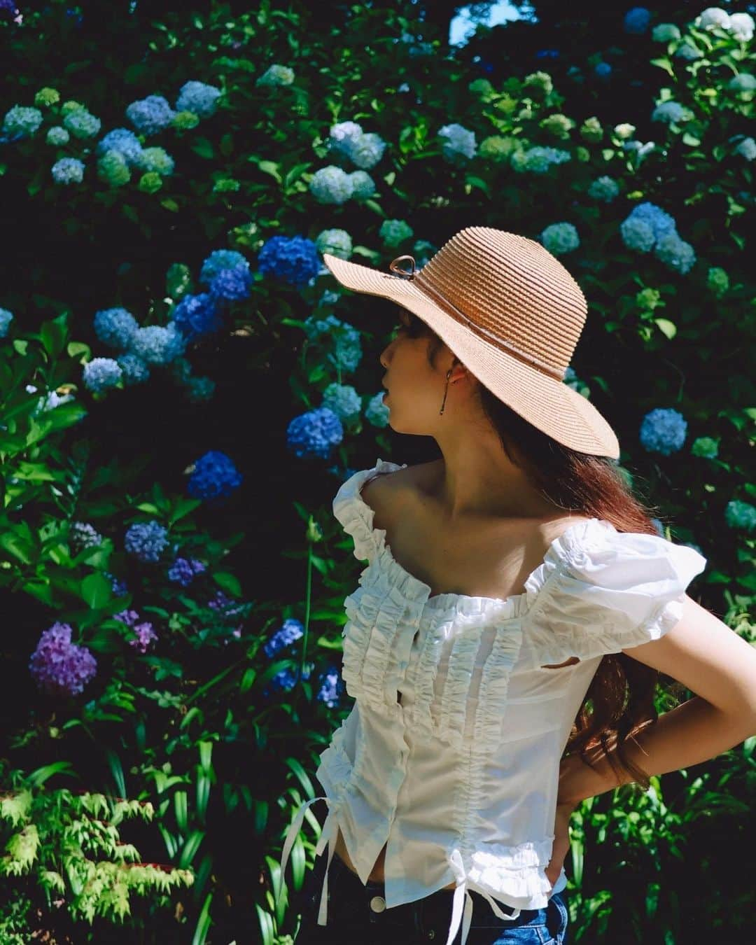 Juli＠さんのインスタグラム写真 - (Juli＠Instagram)「ジサ・アジサイ  ..  #6月  #紫陽花ポートレート  #紫陽花  #flowerportrait  #hydrangeas  #夏のはじまり」7月20日 19時43分 - julie_dubadi