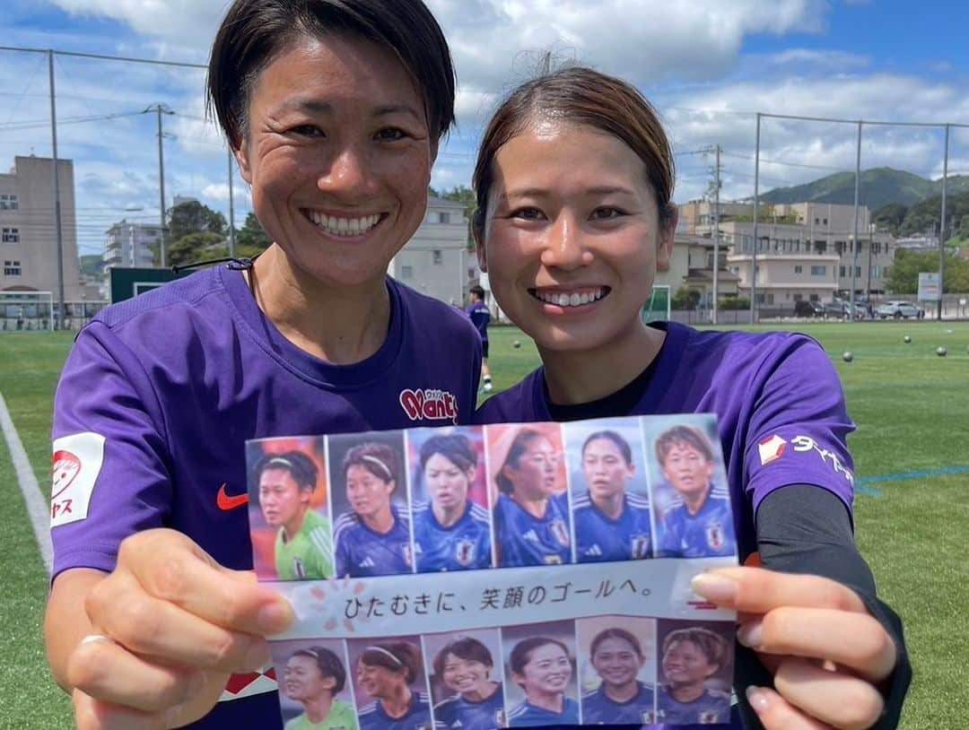 近賀ゆかりのインスタグラム：「2023 女子W杯開幕‼️ なでしこジャパンの初戦は 22日(土) 16:00キックオフ  みんなでなでしこジャパンを応援しよう‼️  #なでしこジャパン #なでニコ @jpfa_news」