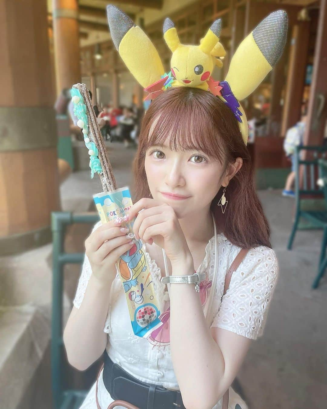 武藤小麟のインスタグラム：「. USJで食べたポケモンフード🤤🎡  ゼニガメのチュリトスに、 ピカチュウまんに、 フシギダネの入れ物に入ったフローズンドリンク、  心もお腹もまんぷくぷく〜💭  ごちそうさまでしたっ！🩵💛💚  #おりんとポケモン  #usj #pokemon #pokémon #pikachu  #ユニバーサルスタジオジャパン #ユニバフード #ユニバ  #ユニバカチューシャ #ポケモン #ピカチュウ #ゼニガメ #フシギダネ」