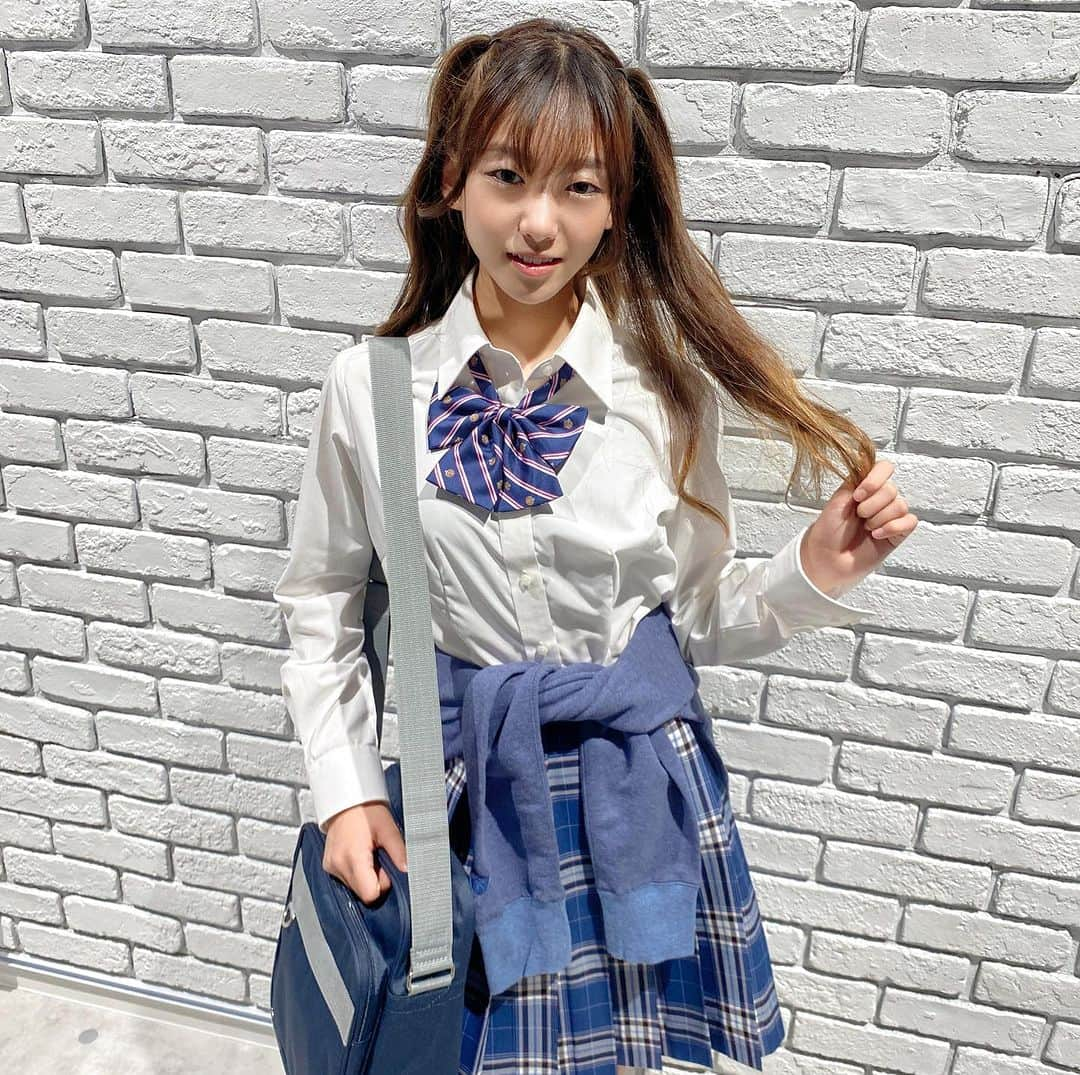 制服専門店CONOMiさんのインスタグラム写真 - (制服専門店CONOMiInstagram)「モデル▷▶︎▷ @co_co7co  . . .  #conomi #このみ #制服 #なんちゃって制服 #制服アワード #制服ディズニー #制服ユニバ #制服交換 #制服コーデ #制服アレンジ #制服jk #放課後jk #jkブランド #jkの素敵な思い出 #jk制服 #アオハル #jk1 #jk2 #jk3」7月20日 20時09分 - conomi_official