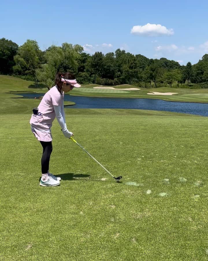佐藤のぞみのインスタグラム：「こちらは1ヶ月前のラウンド時⛳️  #golf #ラウンド #ラウンドレッスン #マタニティゴルフ #記録として」