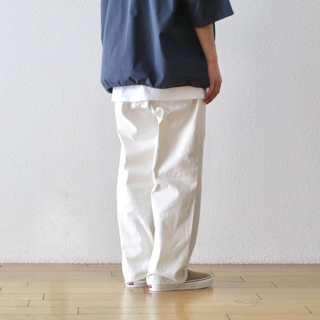 wonder_mountain_irieさんのインスタグラム写真 - (wonder_mountain_irieInstagram)「【#2023_SUMMER_SALE】 KAPTAIN SUNSHINE / キャプテンサンシャイン "Buckleback 5PKT Denim Pants" ¥ 35,200- > ¥21,120-[40%OFF] _ 〈onlin store / @digital_mountain〉 https://www.digital-mountain.net _  【オンラインストア#DigitalMountain へのご注文】 *24時間受付 *14時までのご注文で即日発送 *1万円以上ご購入で送料無料 tel：084-973-8204  _ We can send your order overseas. Ordering procedure details can be found here. >>http://www.digital-mountain.net/html/page56.html  _ #KAPTAINSUNSHINE #キャプテンサンシャイン _ 実店舗：#WonderMountain  〒720-0043  広島県福山市船町2-23 JR 「#福山駅」より徒歩10分 #ワンダーマウンテン #japan #hiroshima #福山 #福山市 #尾道 #倉敷 #鞆の浦 近く _ WOMEN/GOODS： @hacbywondermountain _」7月20日 20時16分 - wonder_mountain_