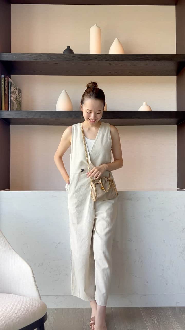 のインスタグラム：「麻素材が涼しげで サラッと着やすいオールインワン🤍  最近オールバックお団子が楽すぎてこの髪型ばっかりしてるんだけど  コーディネートとぴったり😍笑  @classicalelf_officialの アイボリーMサイズです✨  #クラシカルエルフ #classicalelf #エルフコーデ #タイアップ #uniqlo #gu #zara #ユニクロ #ジーユー #ザラ #zozo #zozotown #zozo購入品 #zozotown購入品 #オールインワン #サロペット #ワイドシルエット#イエベコーデ#骨格ナチュラル」