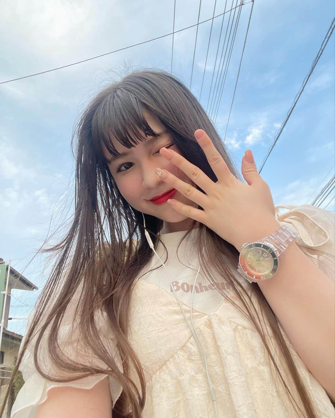 町田恵里那さんのインスタグラム写真 - (町田恵里那Instagram)「☁︎☽  ⁡ と れ て る つ け 爪 と 折 れ て 短 い 爪 は 見 逃 し て 下 さ い 🫠💦💦 ⁡ ⁡ ⁡ ⁡ ⁡ ⁡ ⁡ ⁡ ⁡ ⁡ ⁡ ⁡ ⁡ ⁡」7月20日 20時18分 - machida_erina122