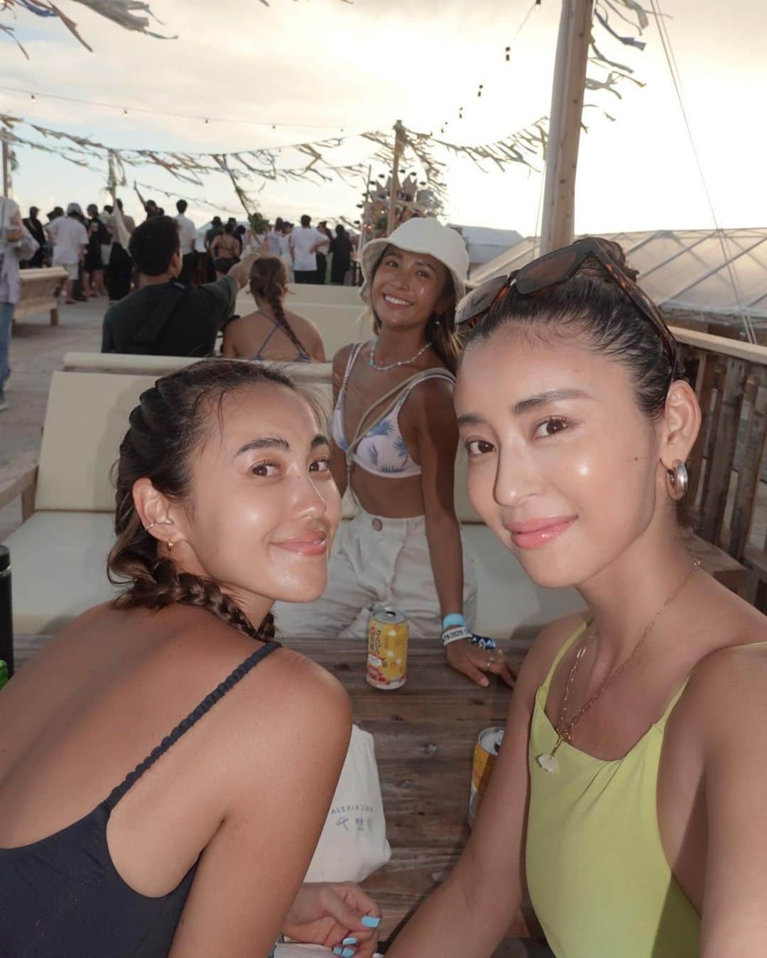 YUIKAさんのインスタグラム写真 - (YUIKAInstagram)「ㅤㅤㅤㅤㅤㅤㅤㅤ  CORONA SUNSETS FESTIVAL OKINAWA 2023 🌴  暑いなかALEXIA STAMブースにご来場いただいたみなさま ありがとうございました🌼🤍  ALEXIA STAMのビキニを着こなしている 可愛いガールズがたくさんで とっても嬉しくて楽しかった2日間💕  汗だくで働いたあとにみんなで聞いた @hirai_dai_official は一生忘れられない思い出🤝🏽🩷  #alexiastam #coronasunsetsfestival #コロナフェス」7月20日 20時34分 - yuuikaa7