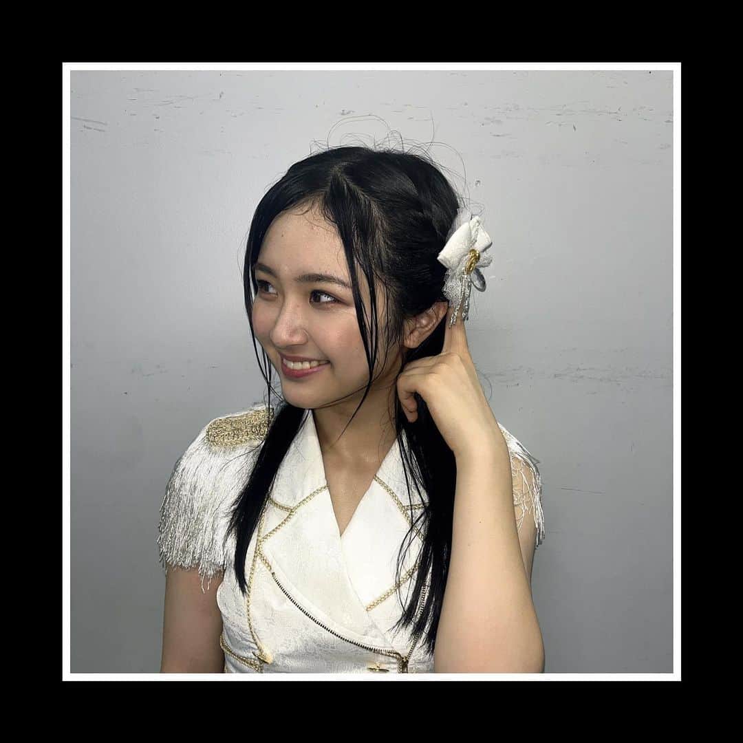 芳野心咲のインスタグラム：「☁🫧🤍🕊  髪飾り激カワです！！  All of the hair accessories are so cute ‪ෆ‪.*･ﾟ  ・  ・  ・  ・  ・  #idol #アイドル #あいどる #NMB48 #nmb #07line #08line #ootd #oufit #Japan #15歳 #芳野心咲 #アクセサリー＃髪飾り ＃飾り#かわいい #cute #hair #hairstyle #accessories」
