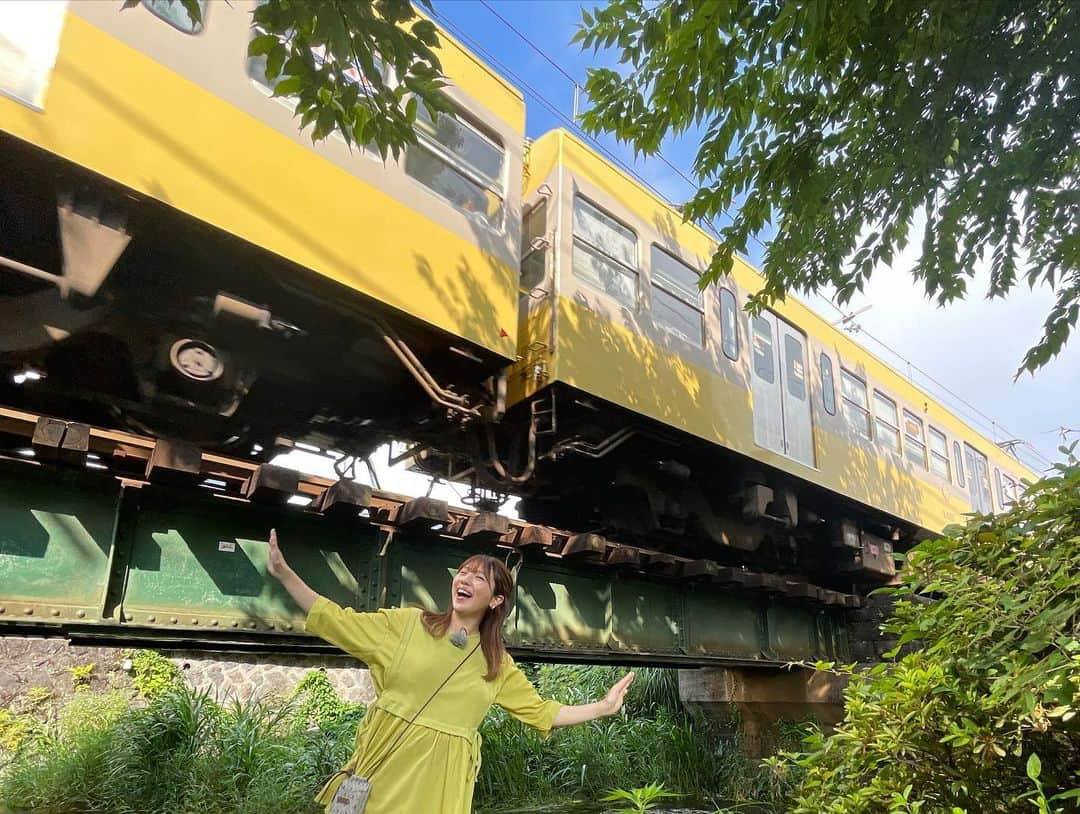 大森万梨乃さんのインスタグラム写真 - (大森万梨乃Instagram)「ㅤㅤㅤ ㅤㅤㅤ 今日の旅乃音は、三島で朝旅を満喫！ ㅤㅤㅤ 少し早起きをして６時〜８時に訪れると、 朝ならではの涼しさを味わえますよ〜🎐 ㅤㅤㅤ 数年に一度しか見られない 満水期を迎えた楽寿園の小浜池も圧巻！（３枚目） ㅤㅤㅤ 水の都・三島の朝旅で 普段とは違った景色や空気をぜひ🌻 ㅤㅤㅤ #てくてくみしま #三島朝旅 #三島旅 #三島観光 #三島市 #三島朝活 #三島散歩」7月20日 20時58分 - marino_omori