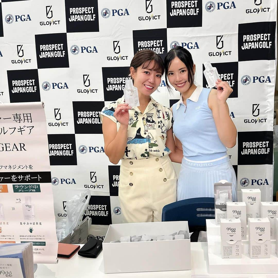 hina2221のインスタグラム：「@prospectjapan.golf  のコンペでした🩷 16歳〜26歳までの プロゴルファーを目指す男子のドキュメンタリー番組【Prospect Japan Golf】が主催する コンペで全国で開催してしています✨  当日は番組にでている選手も参加してたよ🥰  私は「飲むゴルフギア」 @99gg_99golf_gear  のブースをお手伝い🩵  次回は大阪で開催されるみたい✨  ご参加いただきましたみなさま ありがとうございました😍 . . . #prospectjapangolf #コンペ  #ゴルフ #ゴルフ女子#起業 #起業女子 #ゴルフ女子会 #ゴルフ男子 #ゴルフ女子コーデ #ゴルフ好きな人 #ゴルフ」