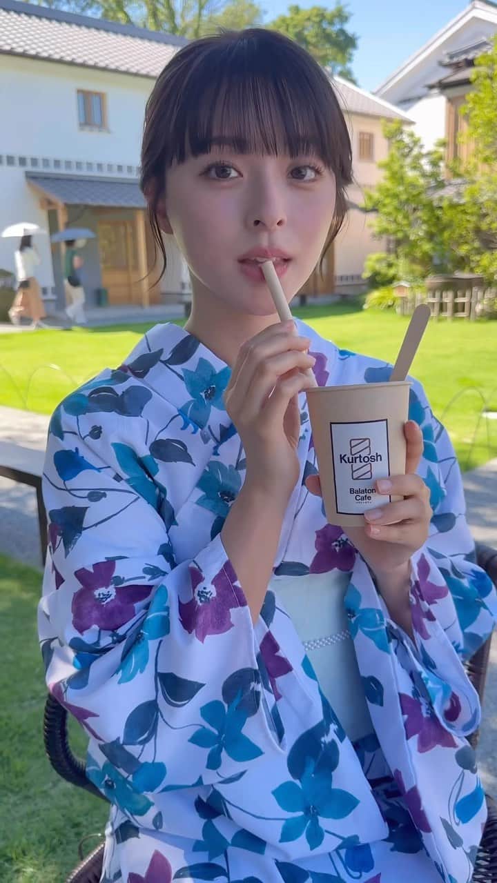 かおりのインスタグラム：「水分補給🥤」