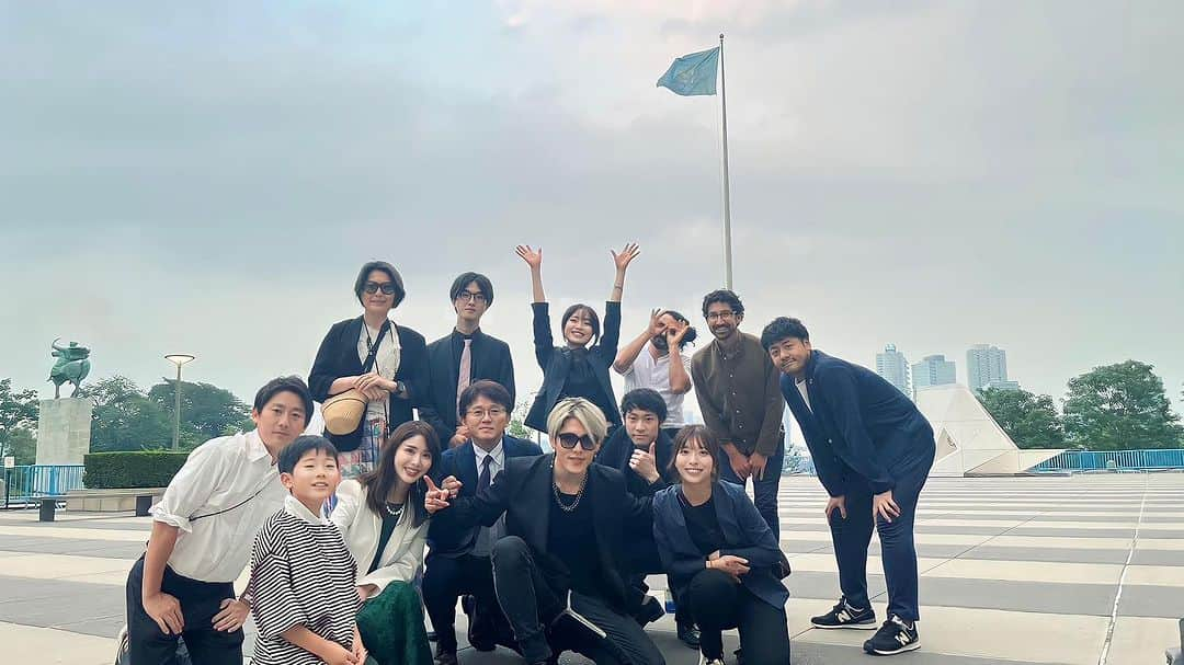 一木美里さんのインスタグラム写真 - (一木美里Instagram)「Thank you so much for coming "The Children's Future Conference in Supporting the United Nations" Project Launch Event in NY🗽🇺🇳✨  I would like to express my sincere appriciation to all of you who helped us make this event🙏  I believe that children who had chances to “make friends from diverse cultural backgrounds from a young age” will result in NOT having unnecessary prejudice and thoughts of conflict in the long run🩵 I'm honored to have the opportunity to organize this event.  国連を支える世界こども未来会議のローンチイベントをニューヨーク国連本部内DDRにて行わせていただきました。  まずは実現に向けてお力添えくださった全ての皆様に心から感謝します✨幼い頃から様々な文化的背景を持つ友だちを作ることで、不必要な先入観や対立の感覚を持たずいられて、それは平和につながると信じています🩵 このイベントをオーガナイズできたことを光栄に思うと共に、これから子供たちに素敵な機会をシェアできるよう私たち大人も頑張ります🌏🕊️✨  #CCFSUN #TheChildrensFutureConferenceinSupportingtheUnitedNations#UnitedNations #国連本部#ピースコミュニケーション #ピースコミュニケーション財団 @peace_com_f」7月21日 6時42分 - misato_ichiki