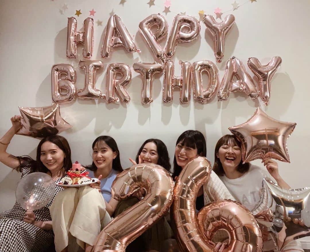 奥村真友里さんのインスタグラム写真 - (奥村真友里Instagram)「ゆんハピバ鎌倉旅行🎊おめでと♡  5人でいろんなところにライブで行ったけど、 旅行は何気に初めてかも🫢」7月21日 7時47分 - mayuri_okumura