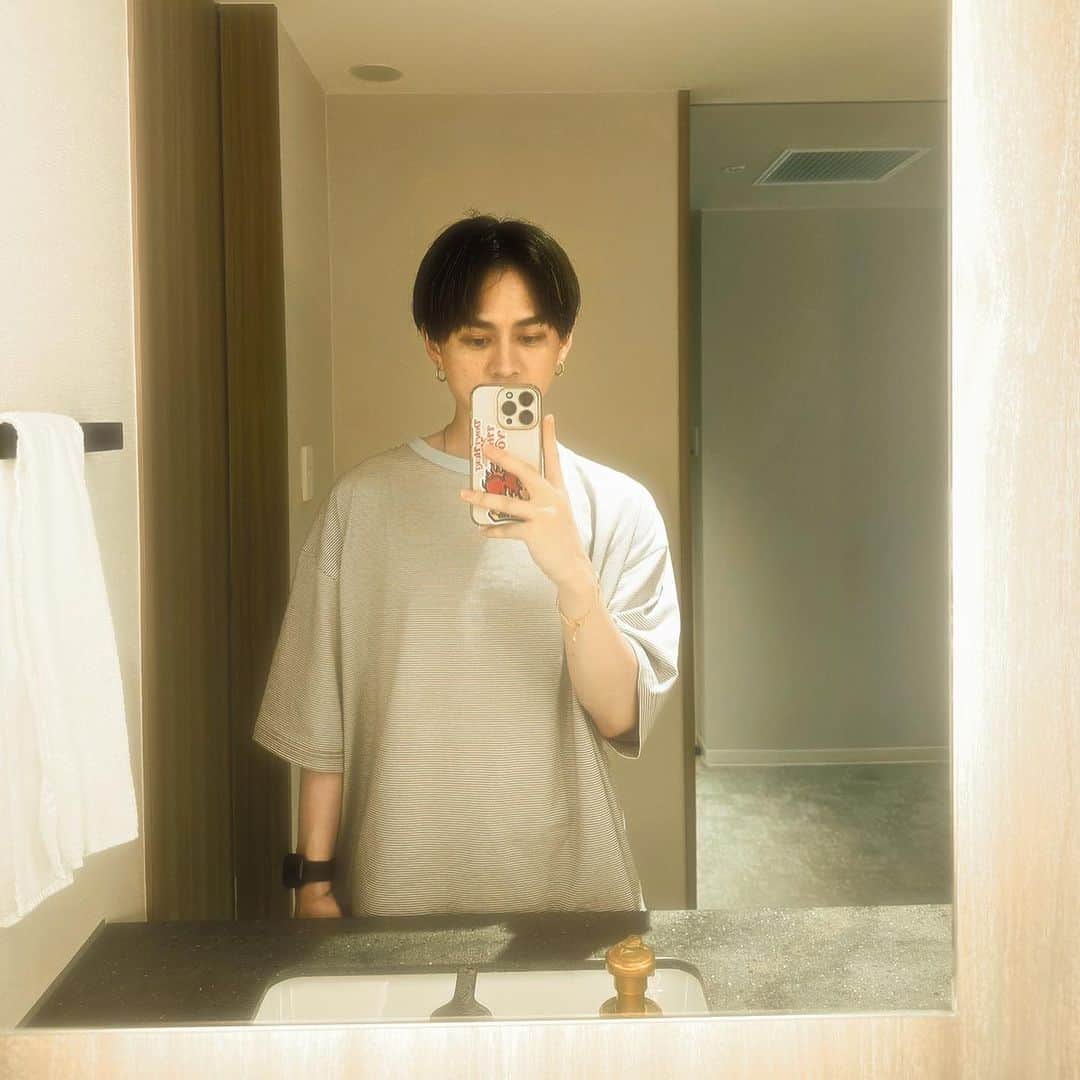 中垣悟のインスタグラム：「Don‘t think #Feel  🌊🌊🌊」