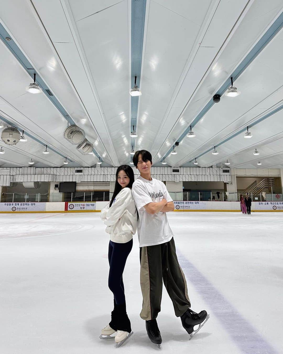 イム・ウンスのインスタグラム：「_ 으아아 벌써 마지막 광운대 공식연습 완료오✔️ 지쇼 파이팅, 🌸꽃팀🌸 빠이팅팅💖 . . #지쇼 #gshow #많관부 #💙」