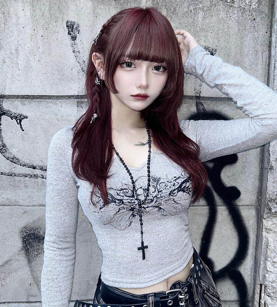 のインスタグラム：「出勤時の服です」