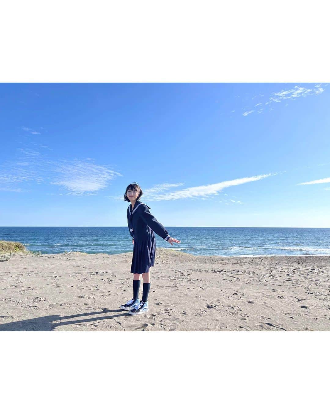 池間夏海さんのインスタグラム写真 - (池間夏海Instagram)「🐳࿐🏝️⭐️  #放課後ていぼう日誌   第⑥話、 お楽しみいただけましたか？  のべ竿で五目釣りの回  ほっこりと観られるこの作品ですが 皆んなで日々お魚と格闘状態でした…ϵ( 'Θ' )϶  (( 私はベラを掴むシーンに全集中いたしましたので 是非ともご覧いただきたいのです　⭐︎」7月21日 0時00分 - ikemanatsumi_official