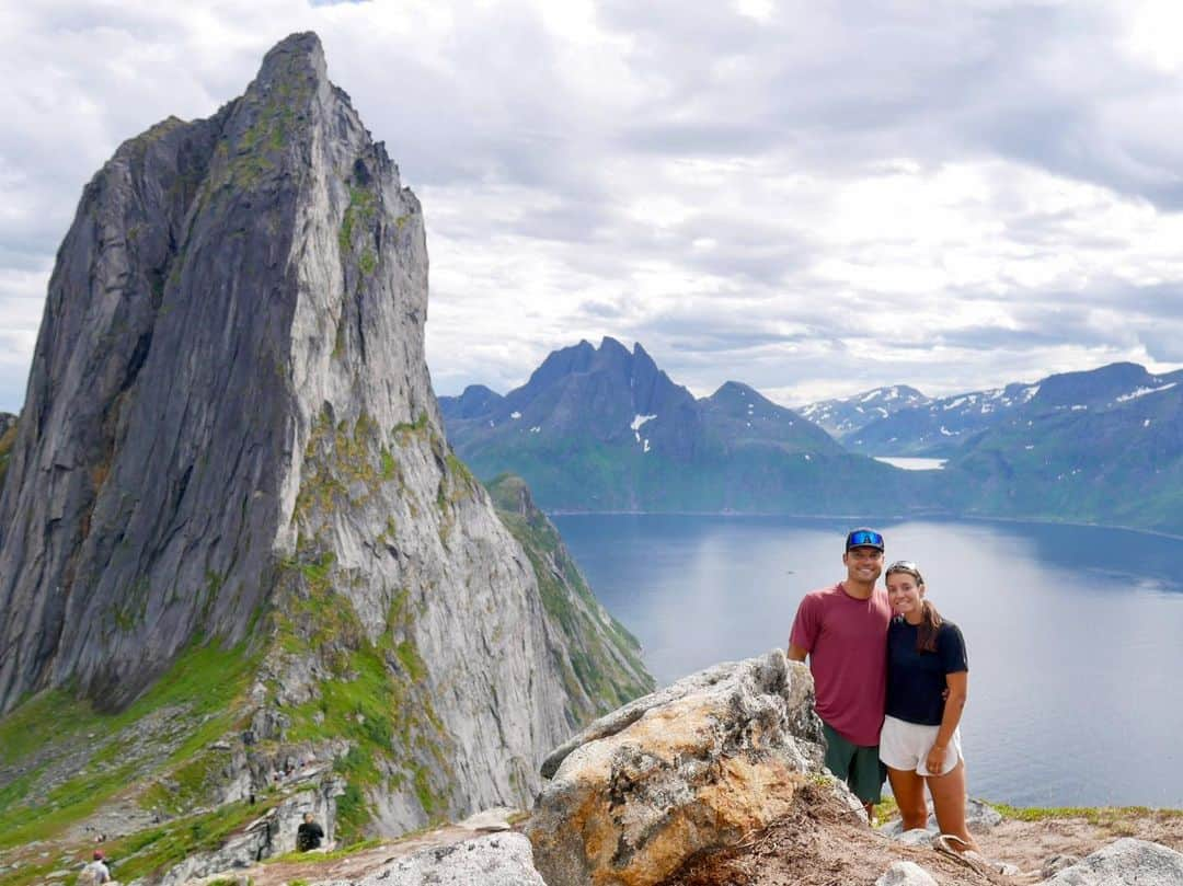 ニコル・ショットさんのインスタグラム写真 - (ニコル・ショットInstagram)「Senja🔜Lofoten ❤️  #senja #norway #segler #camperlife」7月21日 1時05分 - nicole_schott