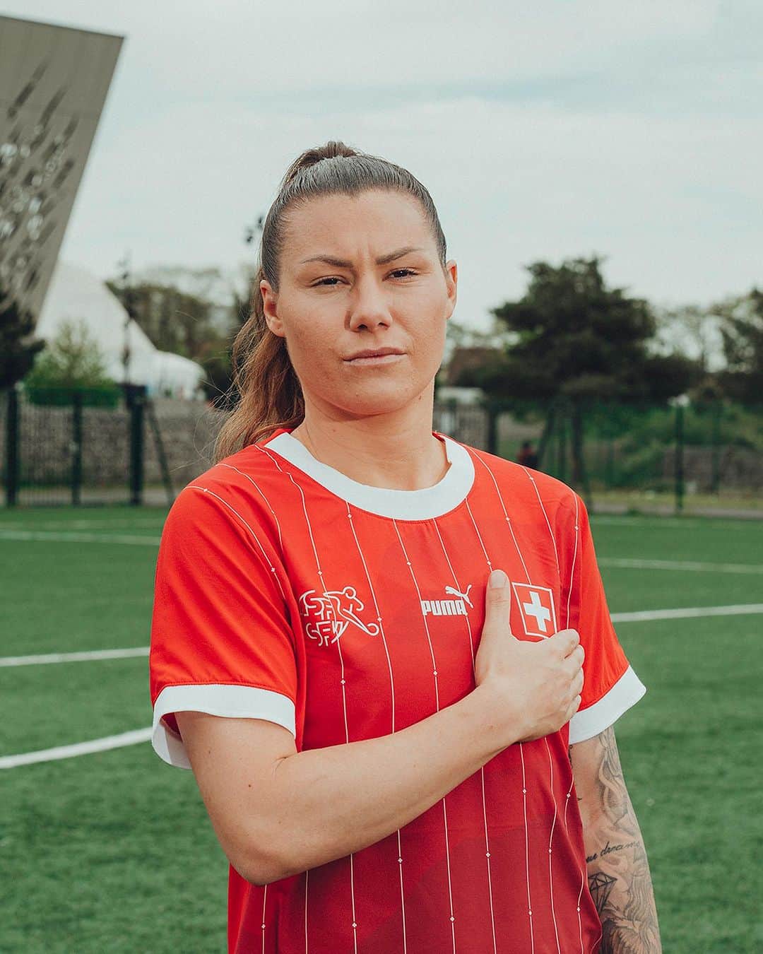 PUMA Footballのインスタグラム：「GAME READY 🇨🇭 Good luck to @swissnatiwomen 🍀  Viil Glück, hopp Schwiiz 🇨🇭」