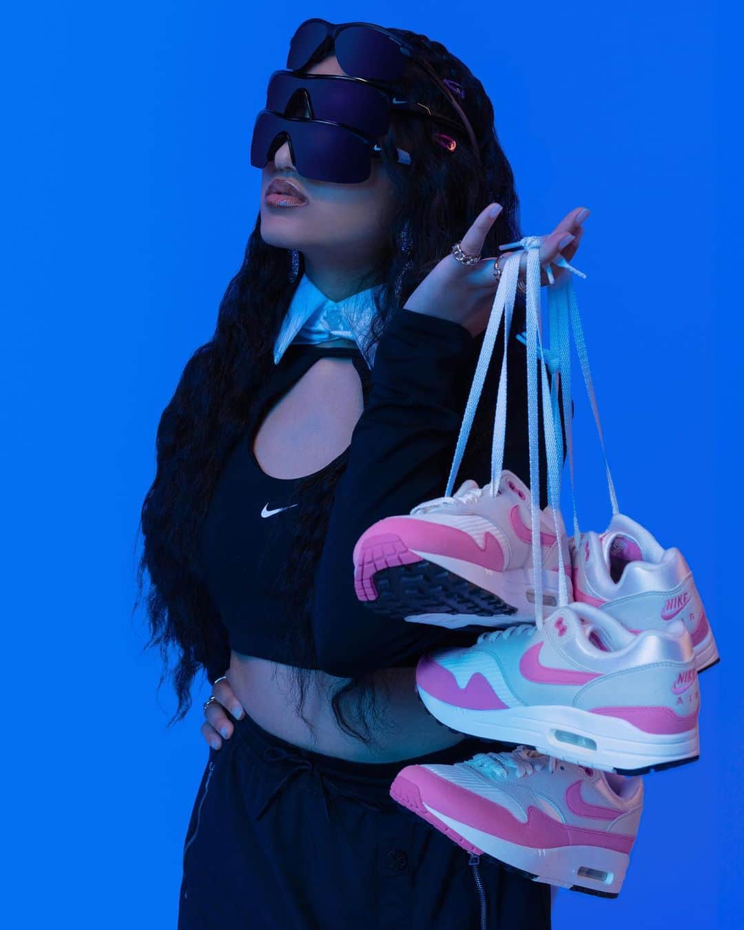 Nike Sportswearさんのインスタグラム写真 - (Nike SportswearInstagram)「Bay Area based @ashleymehtaofficial draws from her diverse background to make magic.🪄🎶  The R&B/Pop artist and model isn’t afraid to experiment with her sound or style, often opting for bold statement pieces. She always keeps things grounded with timeless staples like the #AirMax1.  Visit our IG shop and make your own magic with #AirMax1.」7月21日 1時02分 - nikesportswear