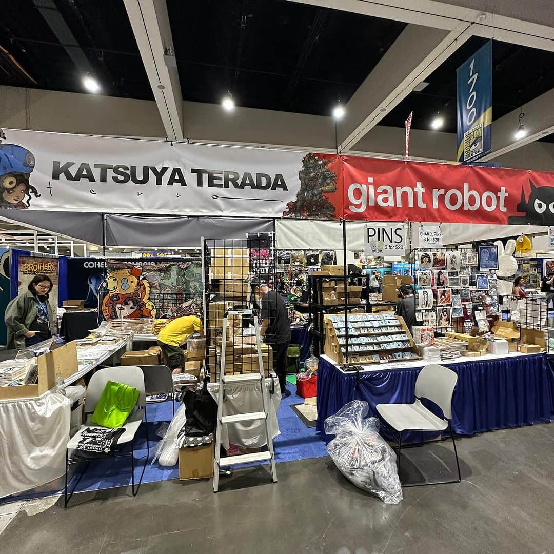 寺田克也のインスタグラム：「Booth1729」