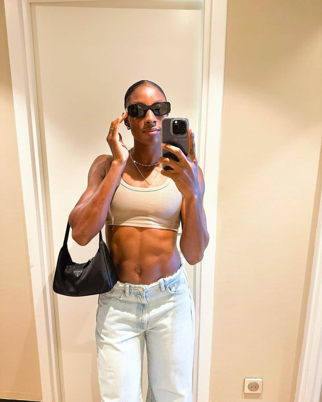 ニア・シファーティヒー・アリのインスタグラム：「Vibe-aco  Race day here tomorrow 🫶🏾🙏🏾」