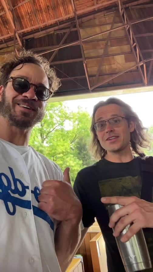 エイモス・リーのインスタグラム