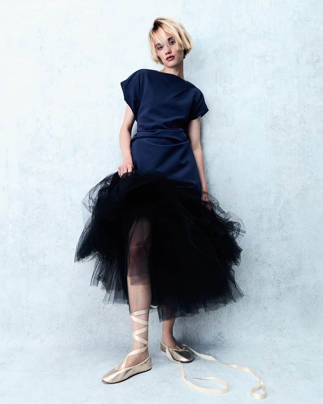 Repettoのインスタグラム：「Sophia’s choice.   #RepettoSophia #RepettoFW23 #FW23」