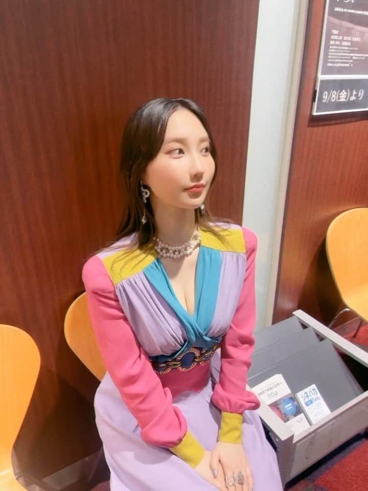 ファーストサマーウイカのインスタグラム：「ひとやすみ」
