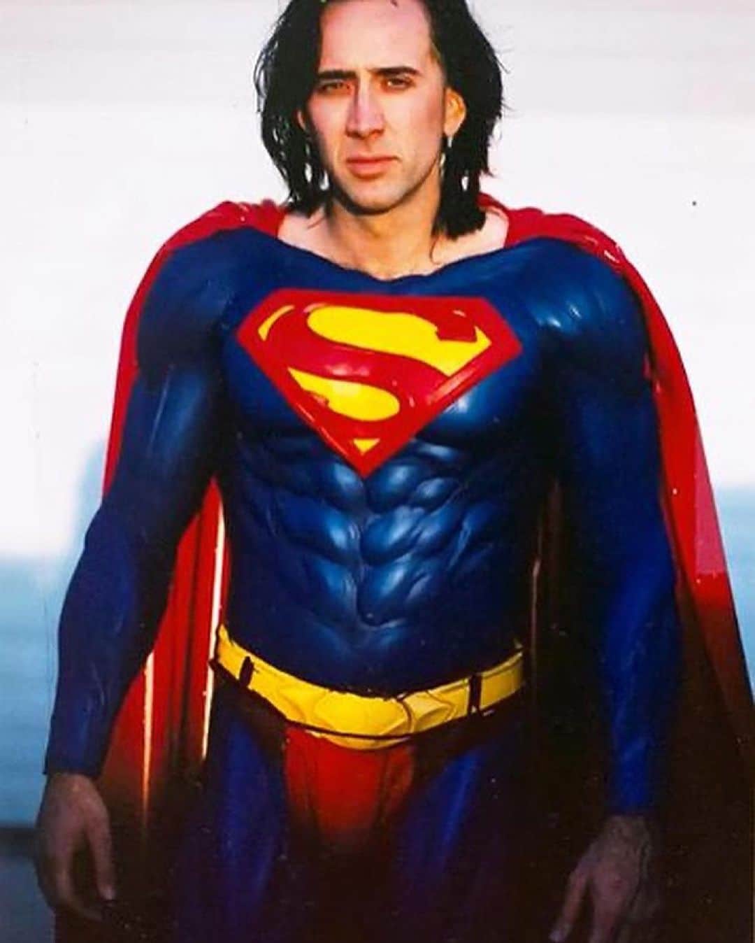 StreetArtGlobeのインスタグラム：「Did you see Nicolas Cage’s small cameo as Superman in ‘The Flash’ recently and wondered what was going on as Cage never played Superman?  Back in 1996, Kevin Smith pitched his idea for a new Superman film to producer Jon Peters. It was to star Nicolas Cage as Superman and Tim Burton as director.  After Burton reached a deal with Warner Bros., a tentative release date of 1998 was set.   However, ‘Superman Lives’ was abandoned after a variety of production issues, despite the fact that Warner Bros. had already spent $30 million prepping the project.  The world never got a chance to see this darker, more emotional version of Clark Kent portrayed by Nicolas Cage. 😢」